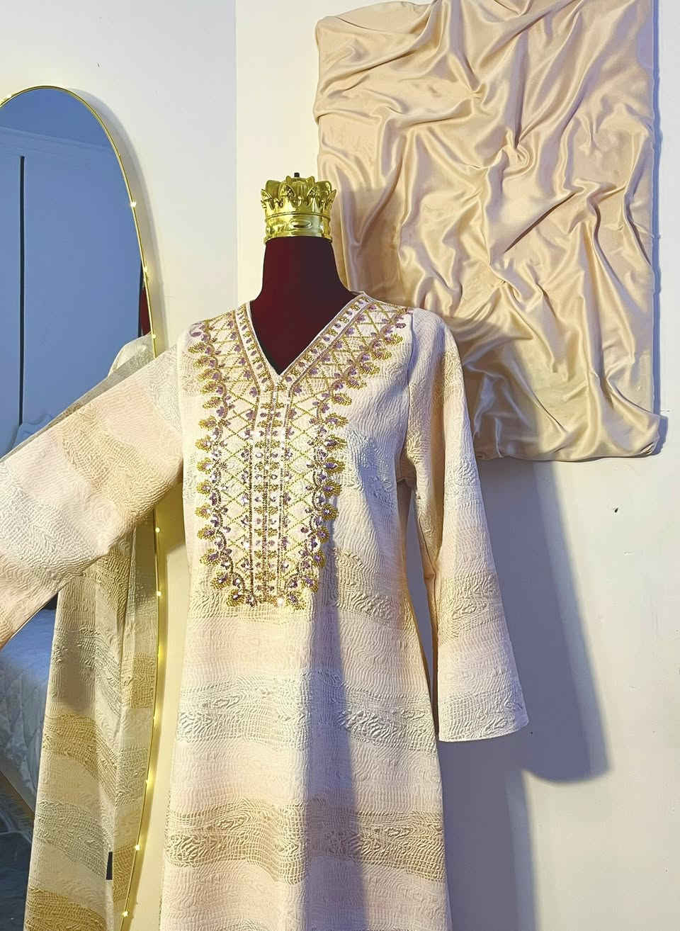 دراعة خليجي 🤍 
القماش لامع خليجي نفش ، التطريز شك يدوي 
قياسات L ,XL , 2XL ,3XL 🤍✨ السعر 50 الف ✨ يتوفر توصيل بغداد جميع محافظات العراق.⚜️

***********
