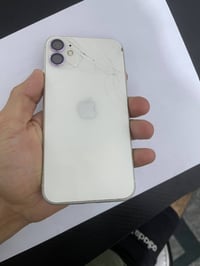 آيفون ١١ • ١٢٨ • ابيض