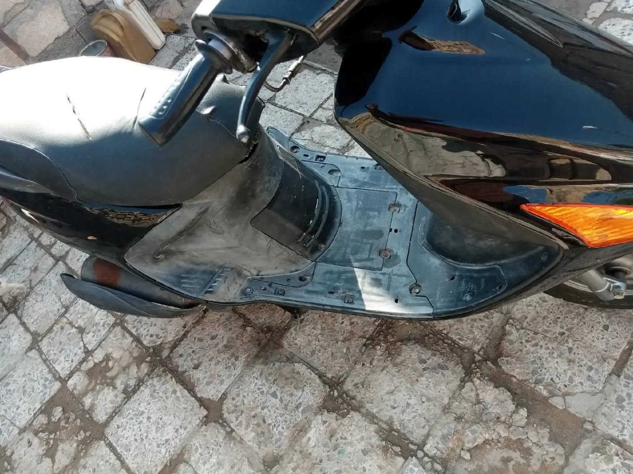 سلام عليكم
فراشه فحل لبيع 
مكفول كفالة محرك مامفتوح 
كهربائيات شغاله لايت وبك لايت 
اشاير خلفي امامي 
حساسات ابريك 
دبلات امامي خلفي شغال 
شعله ومعدل 
مكاني ديوانية 
سعره 550وبيه مجال 
***********
