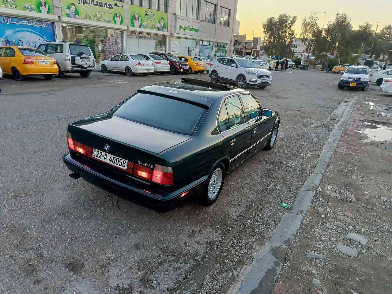 بي ام 525 مسكر...***********...اوتوماتيك تبريد موديل 1992 محدث 95 رقم اربيل دولي بسمي حد 2030 سعرها 74 وبي مجال.. مكانها كركوك
