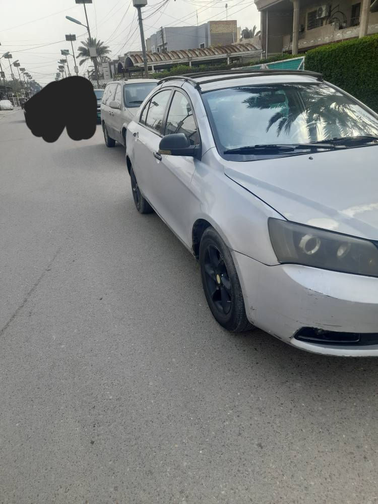 السلام عليكم 2011 جيلي ابجر جراند كير وبكيله كامري ابو كف باسمي سنويه لغايه 28 يلا تسقط بغداد الغزالية***********/***********سعر٥٢ بغداد, العراق
