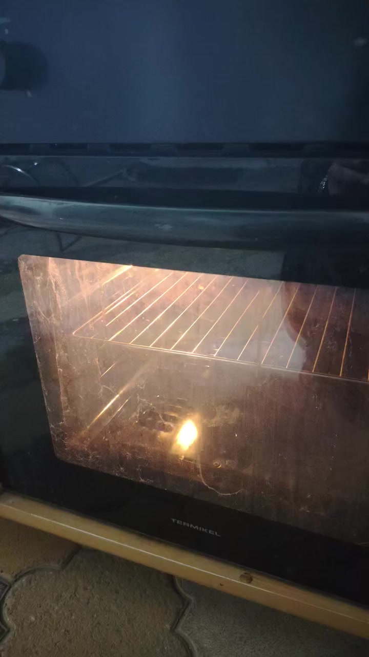 طباخ ايطالي ستعمال قليل كهرباء وغاز ومكان الاقنينه سعر ٢٥٠


**إذا كنت صاحب هذا الإعلان وتريد حذفه لأي سبب، رجاءا أرسل رسالة إلى الدعم الفني**