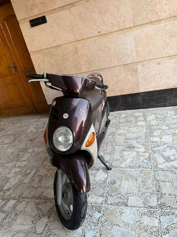 السلام عليكم  دراجه فله 2010
مكفوله كفاله عامه أي برغي ممفتوح بيه مختم على جميع لكفرات   سعر  1100وبيه مجال 
عنوان بغداد الحبيبية ***********
