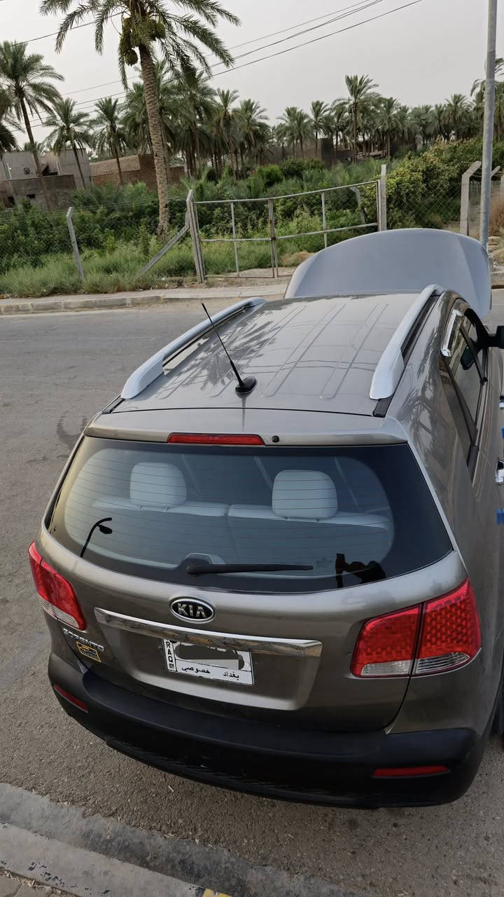 رقم بغداد مشروع وطني ( الالماني )
محرك ٦ سلندر  
لون فيلي 
ضررها موضح بالصور 
وصور السونار موجود ايضاً بالمنشور
السيارة حلوة ونظيفة استخدام شخصي
ماشية 180 ميل 
تبريد 3 قطع . 7 راكب ، شاشة اندرويد وكامرة دوارة
اشاير بالمري وباقي المواصفات المعروفة ..
مكان السيارة : بغداد - الدورة
السعر المطلوب : 147 ورقة وبيها مجال بسيط جداً ..
للتواصل خاص او الاتصال على الرقم 
***********
