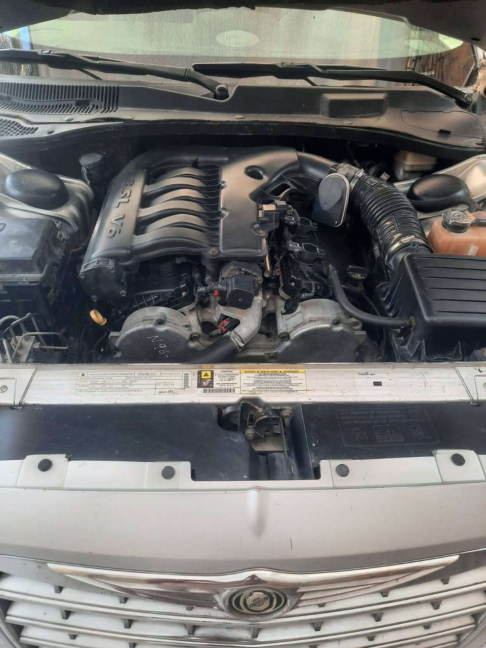 السلام عليكم سيارة اوباما موديل 9 السياره كفاله عامه ما عدا ربع باب السايق فقط كير مكينه تبريد تدفئه  تخم تاير كله مكفول  ماشيه 180 حداده امامية  100 %حداده خلفيه بيها ربل العربانه طاكات تحويل ثاني يوم السياره استخدام شخصي  مكان السياره ميسان رقم بصره السعر 133 و بيها مجال
***********
