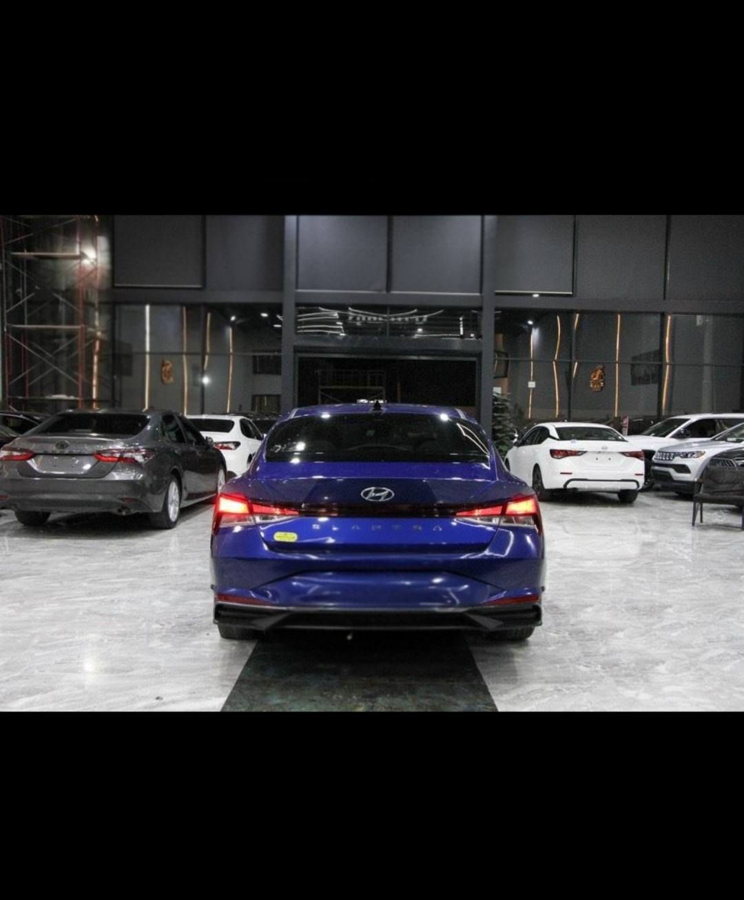 النترا 2023  فول موصفات بس فتحه ما بيها الحادث مالتها بس البنيد ***********
