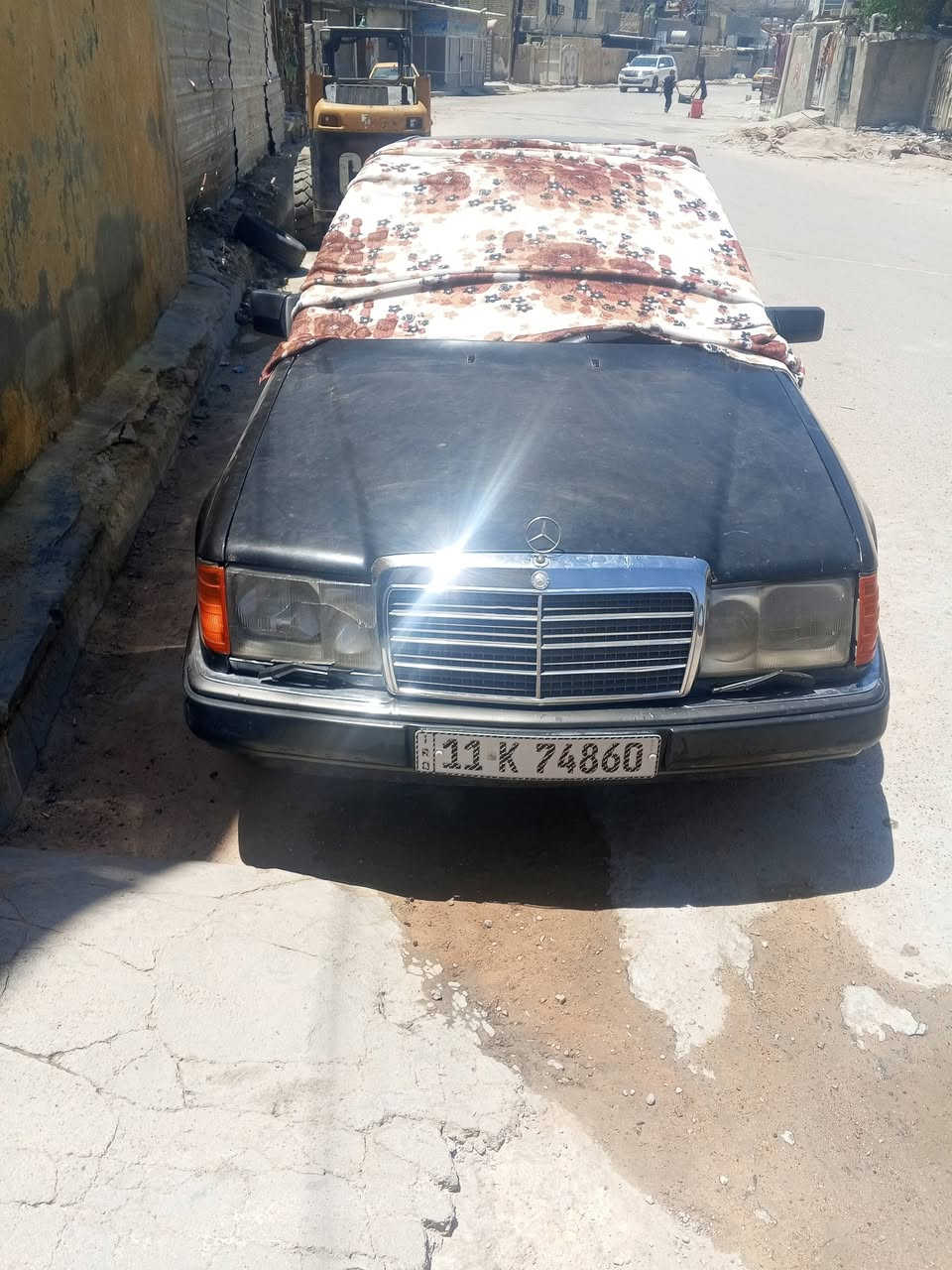 مارسيدس.دب.موديل.1990باسمي.سنويه.لل28جاهزه
من.كل.شي.تبريد.كهربائيات.اوتوماتيك.محرك..ملكه
الغرفه.نظافه.90/00بالميه.تخم.تاير.نقص.السبير.فقط
تحويل.ثاني.يوم.كهرباء.كشن.السائق.مغصوله.
اللي.يرغب.يجي.يكلب.ويشوف.بعينه
السعر..45..وبي.مجال.......ت
***********.....أو .***********
