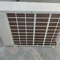 للبيع سبلت طنين الجي نوع قديم كامل هوه وغراضه وغاز مقفول بي عطل يمكن ا...