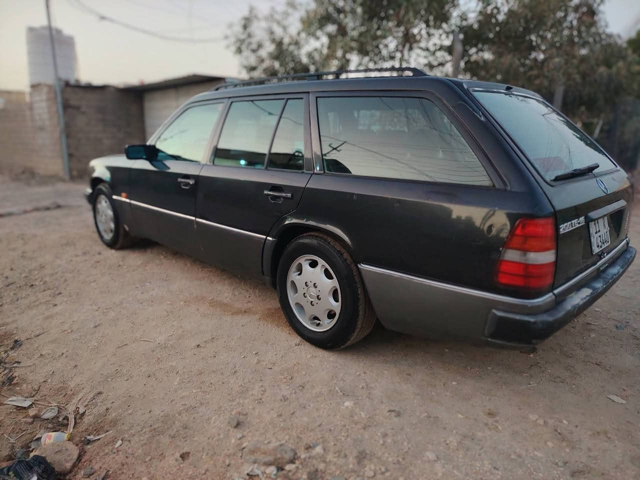 سلام عليكم...
مارسدس استيشن اصل بيبي موديل 1995 محرك 320 خراطيم سياره جديده مكفوله قواعده لاتعمير ولاخيااس ولالحيم ضربه ماكو برانيكات كلها نضيفه سياره مامعمره داخل جلد وارد يابان تبريد بيانو كير قفل جنطه شفط تبريد شغال رقم بغداد بأسمي سياره جارده يرادلها صبغ والكشنات بس المقاعد يرادلهن تصليح بيع فقط بدون مراوس
السعر 60 بيها مجال قليل
مكان ناصريه مركز
اتصال ***********
