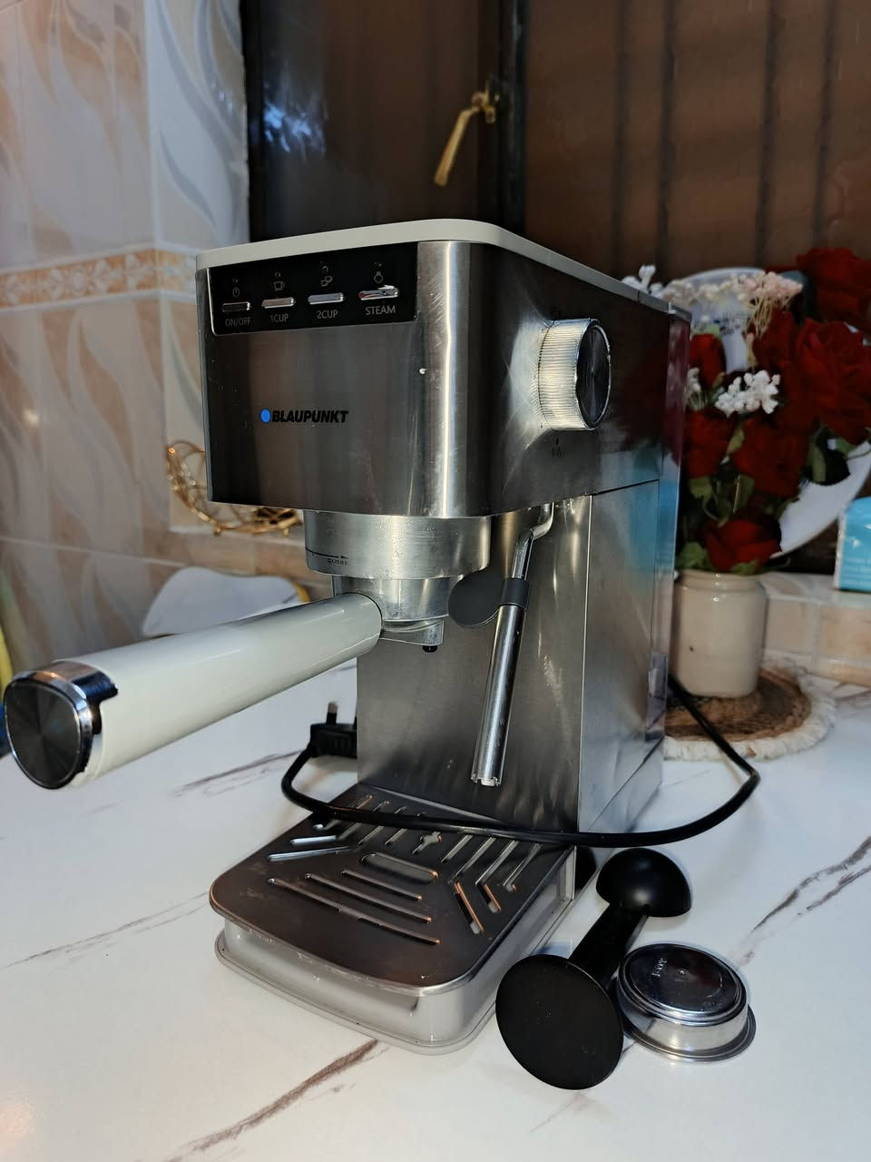 متوفر
بورتافلتر قياس
51..54..58
مكينة blaupunkt مستعملة
البيع شلعة افضل


**إذا كنت صاحب هذا الإعلان وتريد حذفه لأي سبب، رجاءا أرسل رسالة إلى الدعم الفني**