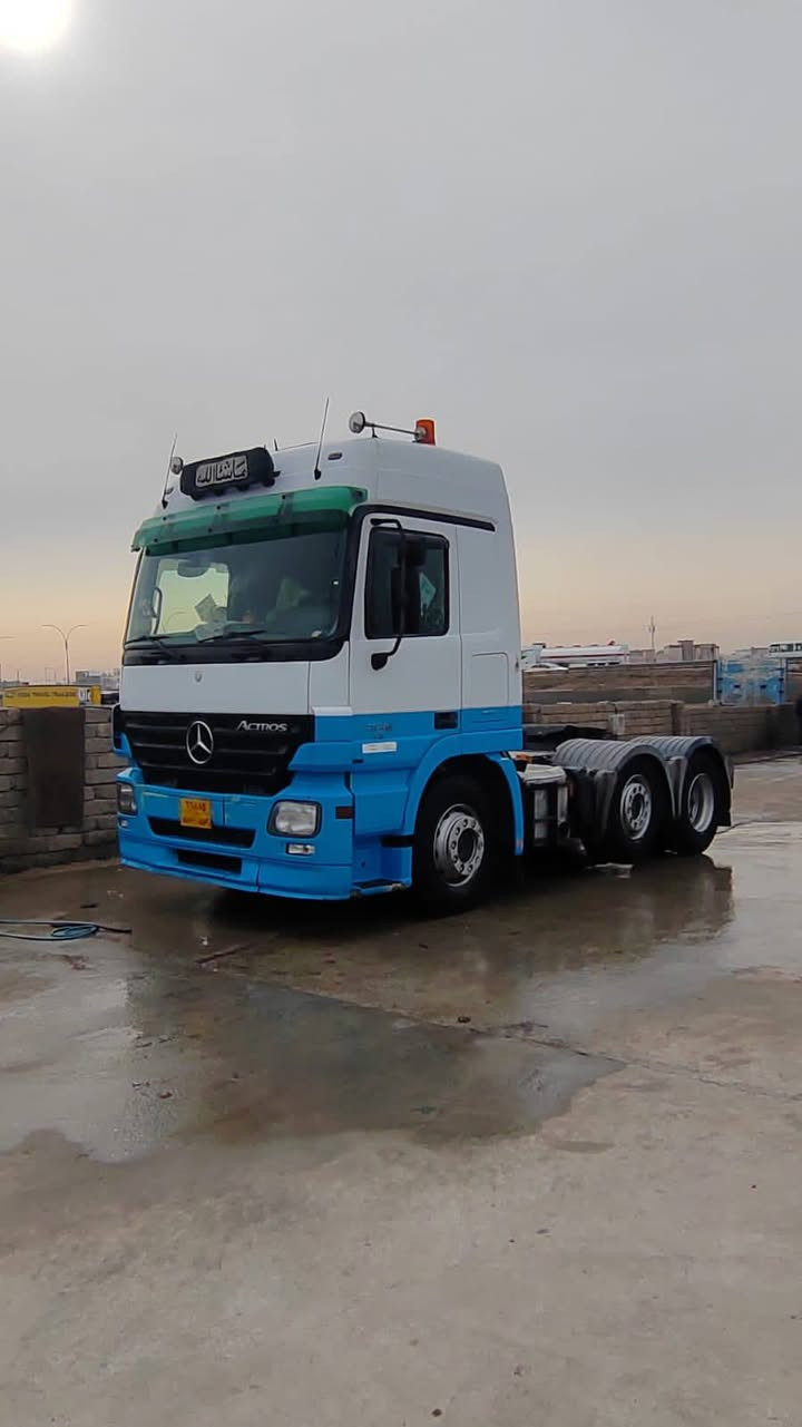 للبيع اكتروز ميكه موديل 2007 حجم 2546 سنكل امامي دوار بلادي توماتيك 8نمره ثلاجه داخليه داخل ليزر هورنات بلادي الاتصال عبر الهاتف ***********. ***********
