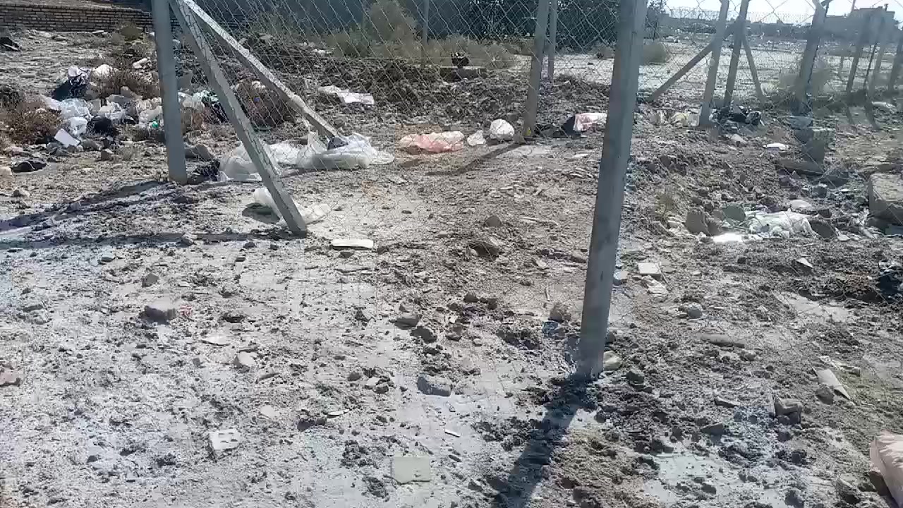 السلام عليكم قطعت ارض البيع المساحه 1000متر الواجهه 20 والنزال50  شارع ابو فارس الهاتف ***********
