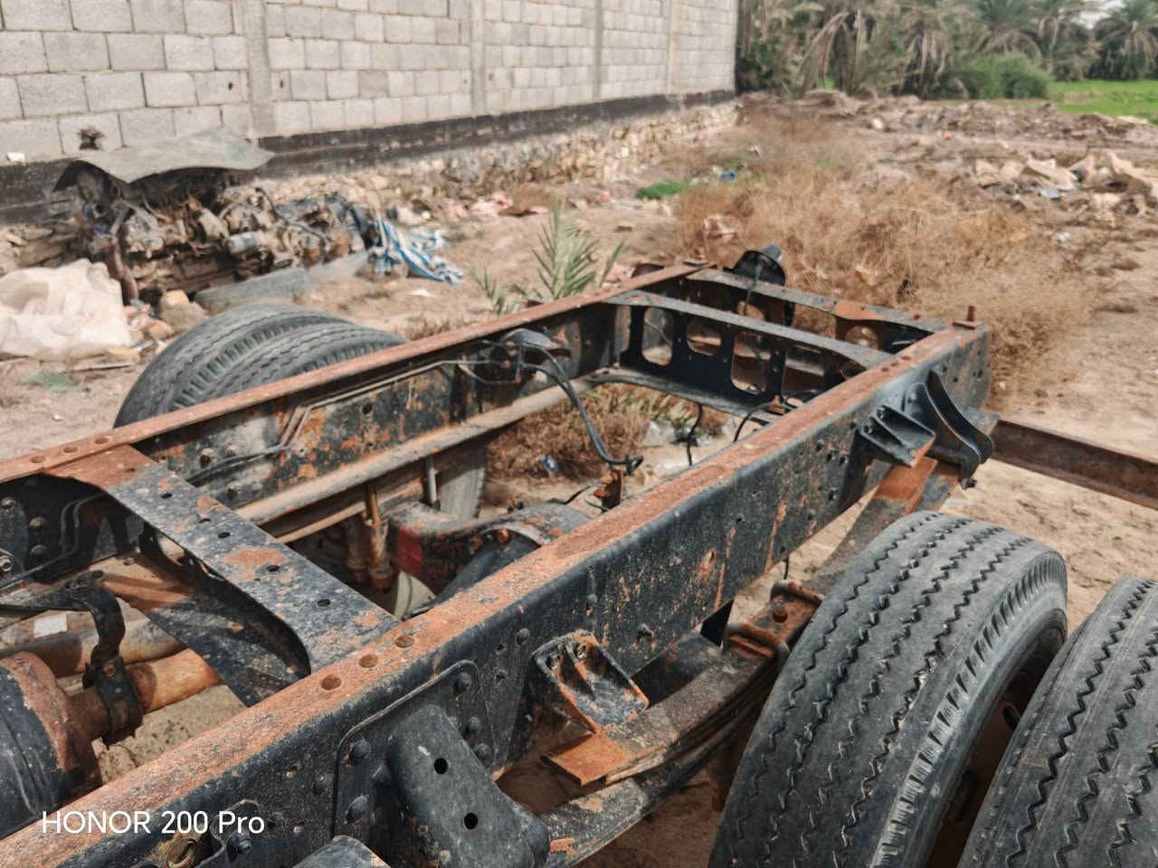 سياره تفصيخ للبيع فوزه شيطان بدي مكنه وكير وشاصي وتايرات وحداديه رقم وسنويه ***********
