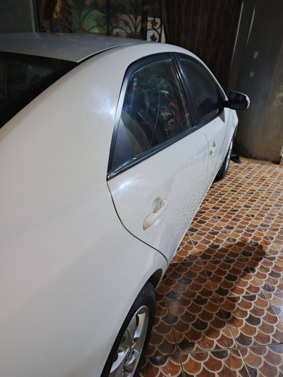 السلام عليكم كيه سيراتو موديل 2012 قادسيه محرك گير تبريد حداديه تخم تاير مكفولات ملاحضه فقط صبغ دوسه + نصف الباب رقم الهاتف *********** السعر 100 وبيهه مجال
