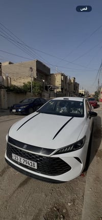 كن بلاس ماشية ٦٠٠٠ كرباء وبانزين سيارة نضيفة كلش بيها رصعة صغيرة متنشا...