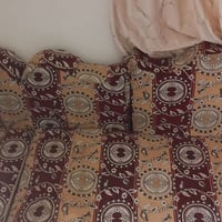 جلس • جلسة • قعدة • صالون • كنب • اثاث