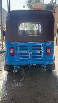 تك تك للبيع موديل 2018شهر6رقم وسنويه.           مصبوغه عام للاستفسار 0...