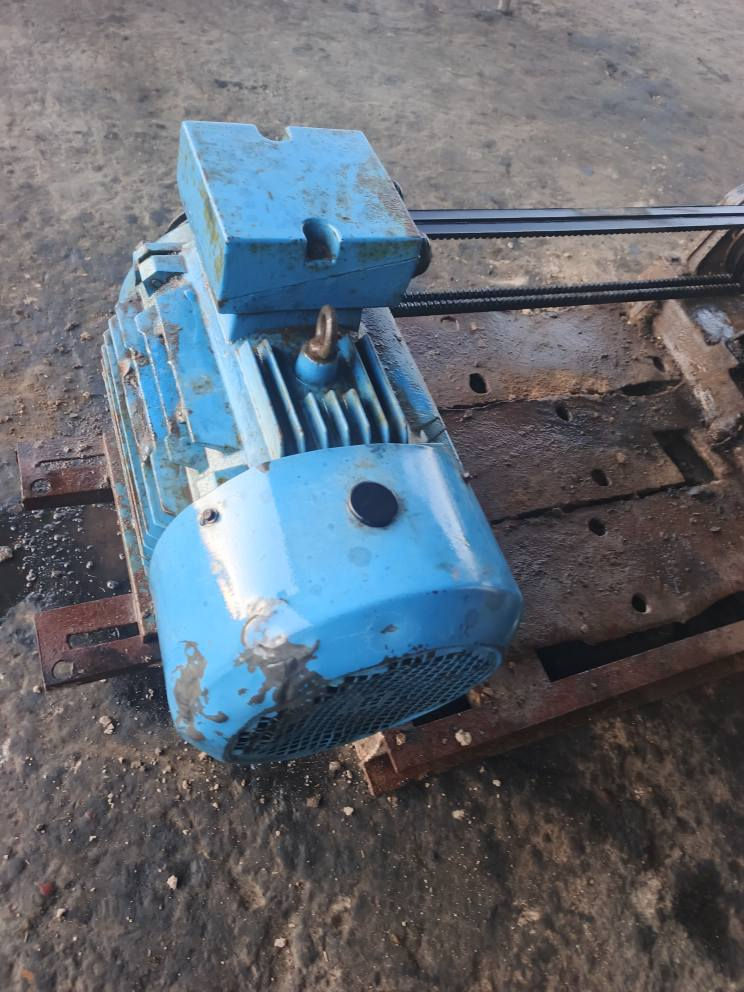 ماطور كهربائي 15حصان النوعيه الاماني
العنوان بابل الحمزه الغربي منطقة الخميسيه
السعر ٥٥٠وبيه مجال
***********
***********
