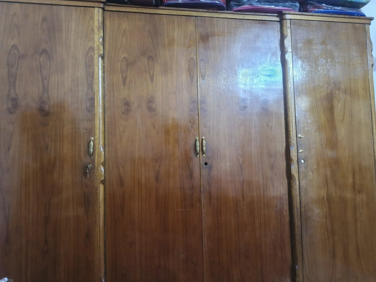 غرفة اخشاب تسكام  للبيع ونضيفه اي تأثير مابيها


**إذا كنت صاحب هذا الإعلان وتريد حذفه لأي سبب، رجاءا أرسل رسالة إلى الدعم الفني**