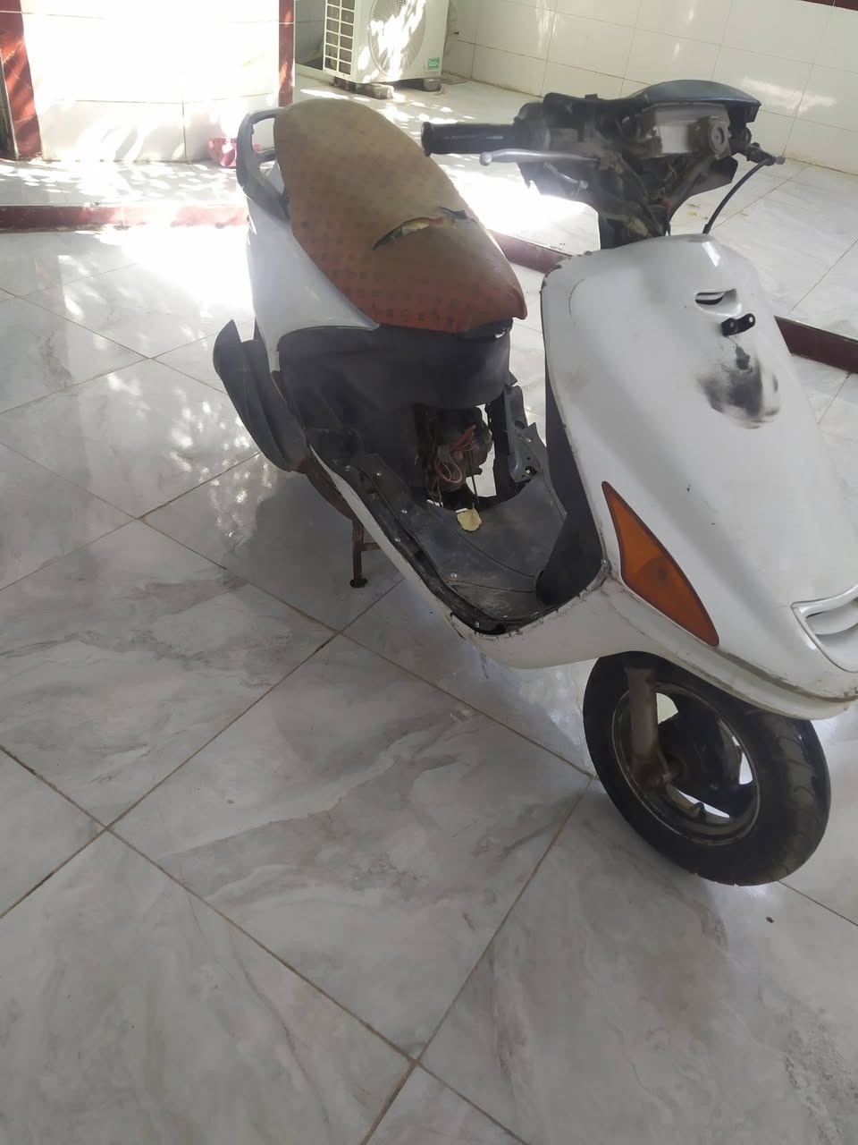 سلام عليكم
فراشه للبيع 
بس الكابريته يرادلهة تنضيف
مكاني القرنة /هور السعد 
السعر 175 وبيه مجال


**إذا كنت صاحب هذا الإعلان وتريد حذفه لأي سبب، رجاءا أرسل رسالة إلى الدعم الفني**