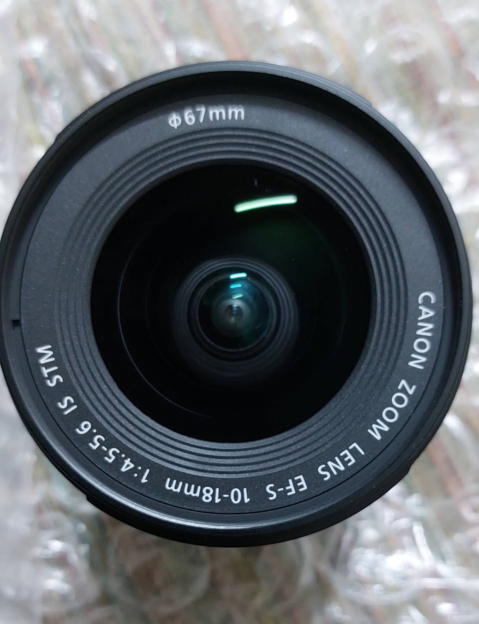 عدستين جديدتين بمعنى الكلمة استخدام بضعة لقطات فقط و حولت إلى فل فريم لذا ابيع لعدم الحاجة لهم .
Canon ef_s  55_250  is stm الجيل الثالث الاخير .. سعر ٢٠٠ الف قفل . 
Canon ef_s  10_18 is stm  سعر ٢٠٠ الف قفل .
او مراوس مع عدسة 
Canon RF 85mm f2 نضيفة جدا و أعط فرق  حسب الاتفاق .


**إذا كنت صاحب هذا الإعلان وتريد حذفه لأي سبب، رجاءا أرسل رسالة إلى الدعم الفني**