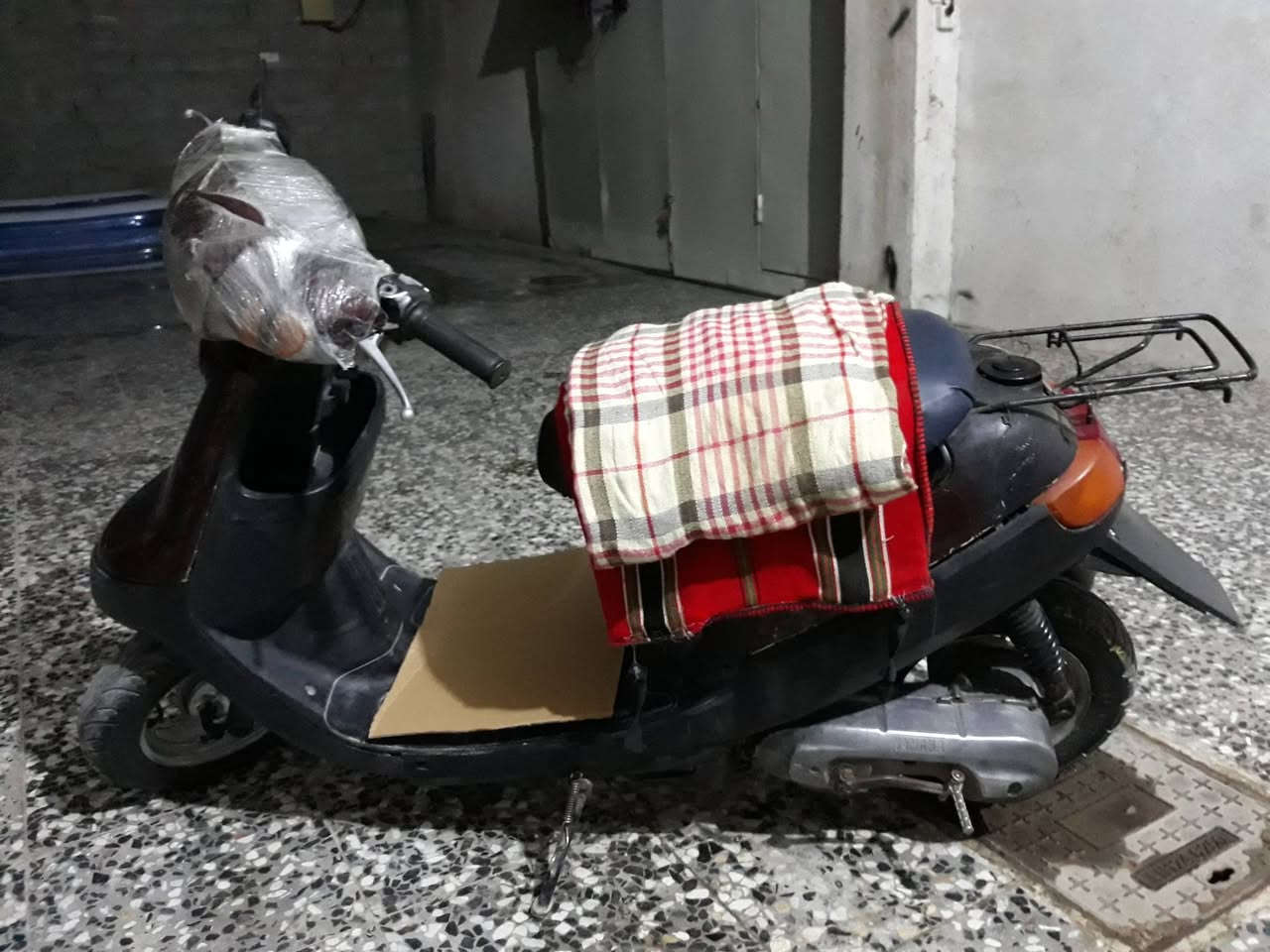 السلام عليكم دراجه بطه للمراوس فقط مكينه مفتوح مره وحده كهربائيات كله شغاله عده السلف عوزه باتري زوج تايرات جدد  الاستفسار *********** العنوان كربلاء صيطره البراهيميه
