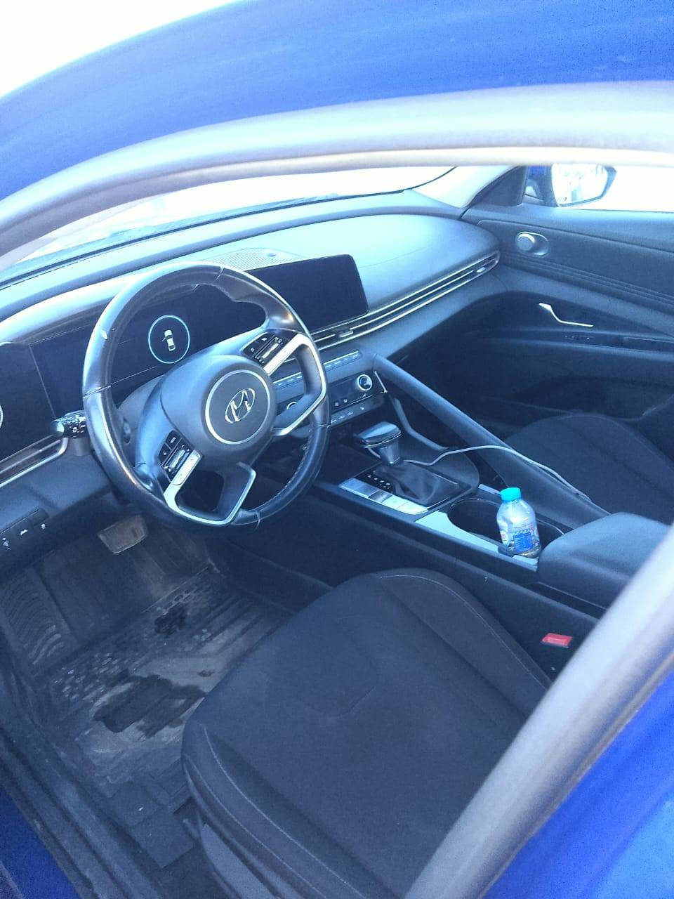 السلام عليكم النترا مديل 2023 وارد امريكي مكينه 2000 حادثه موضح بالصور نفس البنيد معدل ومصبوغ موصفاته بصمه تحكم رادار  ابواب بصمه السياره حره بصره بااسمي  سعر المطلوب 165بيه مجال قليل *********** البصرة, العراق
