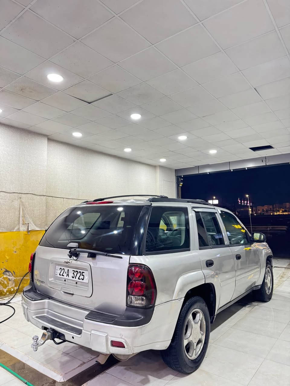 ترابلايزةر موديل ٢٠٠٧ فول فول مواسةفات 
گير و مةكينة و تةقة و رةقة و كارةباي و ئةكسل و هةموو شتي بةشةرت دةعامي لو دةعامي بةشةرت تازة پيش و پشتي توند كرايتةوة تايةي نوية سةنةوي ٢٠٣٠ هةزةي نوية زور خاوينة سةيارةكة ٢٥٠ دينار مةسرةفي تيدا نيية
٢ پارچةي سبوغة ١ پارچةش بة بيلاد گوراية بي ژوري بي ئيرباگ 
لة هةوليرم 
*********** أربيل, العراق
