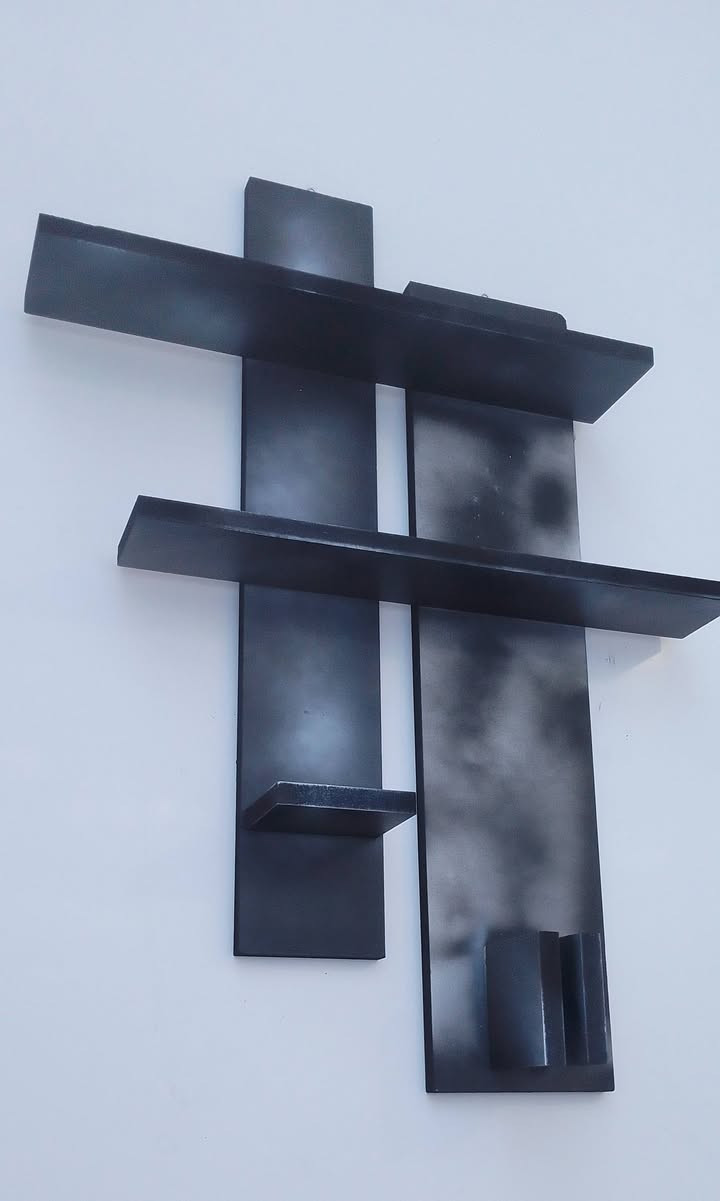 يا الله 
رف جداري منزلي 
كلشي يشتغل 
بلحمامات 
بلمدخل 
شتلات ظليه 
تحفيات 
السعر 10000 الف 
استفسار اكثر 
***********
*********** 
يوجد توصيل مجاني داخل النجف
 الرف جاهز مجهز تعلاكات بي بس 
يثبت علحايط 
الصوره التعجبك فقط 
ادز وتساب
