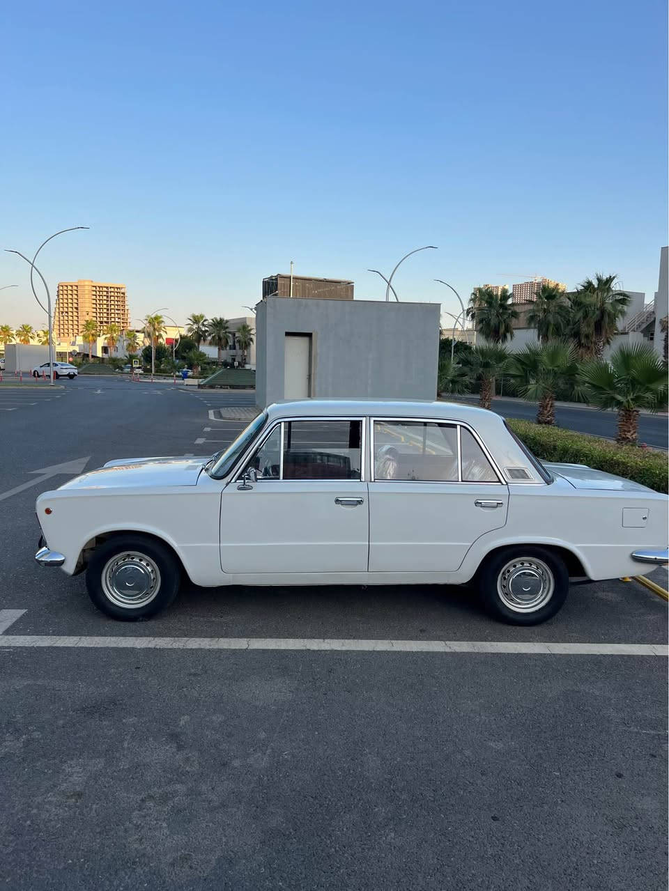 ﷽

‎فیات بولسکی کلاسک  Fiat polski 1974
‎مودیل : ١٩٧٤
‎لون : بلادی ابیظ 
‎کیر عادی 
‎بدون حادث - کیر و محرک شرت 
‎  عنوان اربیل - رقم (*********** Singapore
