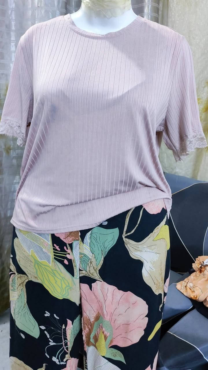 #تراك #نسائي خامات جنن نضافه100/100  احلئ من الصوره القطعه ٥الاف
للحجز سكرين للقطعه وخاص
توصيل.       بغداد٥الاف
محافظات.    ٦الاف


**إذا كنت صاحب هذا الإعلان وتريد حذفه لأي سبب، رجاءا أرسل رسالة إلى الدعم الفني**