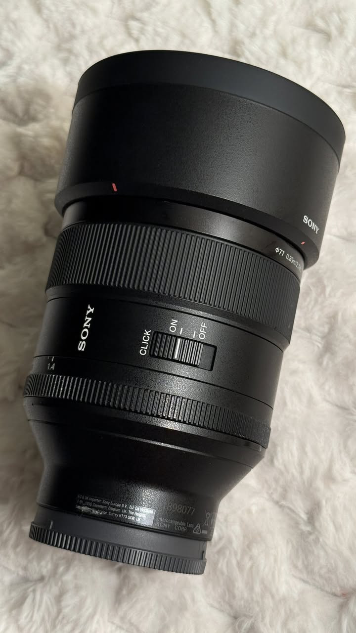 سلام عليكم عدسة 85mm جي ماستر فتحة 1.4 العدسة نضيفة   ومستخدمة قليل سعرها 1300 عراقي
***********لتواصل واتساب موجود
