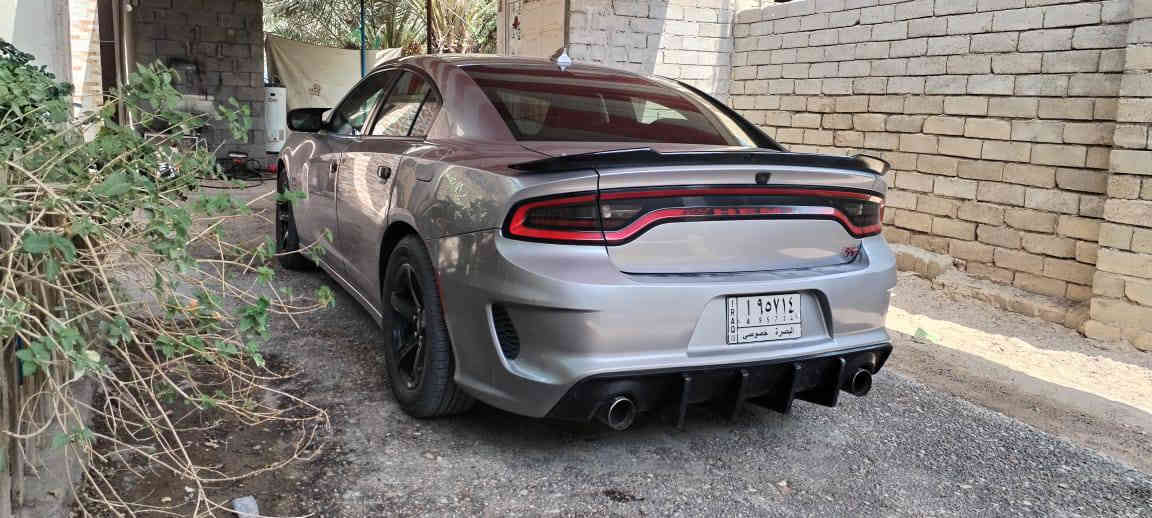 السلام عليكم
جارجر 2016 اصل  RT 
v8 5700
سياره rt معروفه مواصفاتها وارد امريكي رقم بصرة بسمي تحويل 
 ضربتها خفيفه جاملغ امامي مصلح نفسه بدون  ايرباك ولا دواخل لا شاصي ولا لغد والباقي كفاله  صور الحادث والسونار بلمنشور كلشي واضح بيها بارد بسيط ما بين هذا البارد من ضمن الحادث السياره صار عندي بيها شخط بسيط بلبابين  بعده على وضعه 
سياره نضيفه وجاهزه  تبريد جديد منضومه كامله راديتر  تبريد مع ماي جدد ولف حماوه 82 برمجه  فانات وعزم ودوانص حته على البانزين العادي  تشتغل حماوتها ما تصعد فوك 90 
تخم ويل مع تخم تاير جدد كير مكينه  كفاله  اكسل قبل يومين بدلته مال مديل 23  حداده قبل يومين بدلتها امامي وخلفي السياره جاهزه بدون نقص حته باتري وسلف جدد 
السعر 183 
مكان السياره بصرة القرنه  بني منصور 
***********
*********** وات ساب مفتوح
