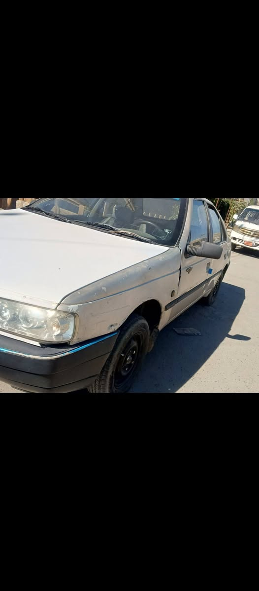 بيجو روى للبيع 2009
السياره مكينه نضيفه كشر نضيف 
كير نضيف كهربائيات شغاله داخل نضيف تبريد شغال فقط غاز يرادله 
تخم تاير جديد وصدر جديد 
السياره  كدامك تجي تشوفه وتقتنع بيه
سنويه تنتهي ب2027 شهر 7
سعر 29 ورقه وبيه مجال حك الجيه 
المكان بغداد الحسينيه 
***********
