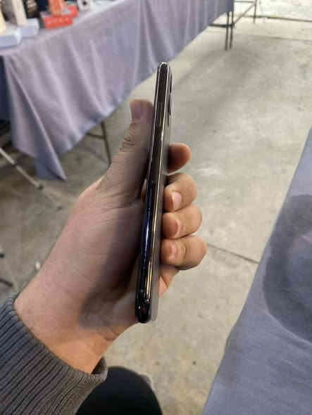 11برو ماكس 
بطارية 🔋 ٨٥ 
جهاز جديد جديد شرق اوسط ما مفتوح ايداًًً 
معه كل غراضه 

١-بور بانك 

٢-سماعات بلوتوث 

٣- ايربود 

٤-شاحنه اصليه 

٥-كفرات العداد ٣ 

٦-كيبل شحن اصلي 

٧-أصابع بوبجي اصليه 

٨-لزكت حمايه للجهاز اصليه 

هذني كلهم ويا الجهاز

للاستفسار واتس آب ***********
