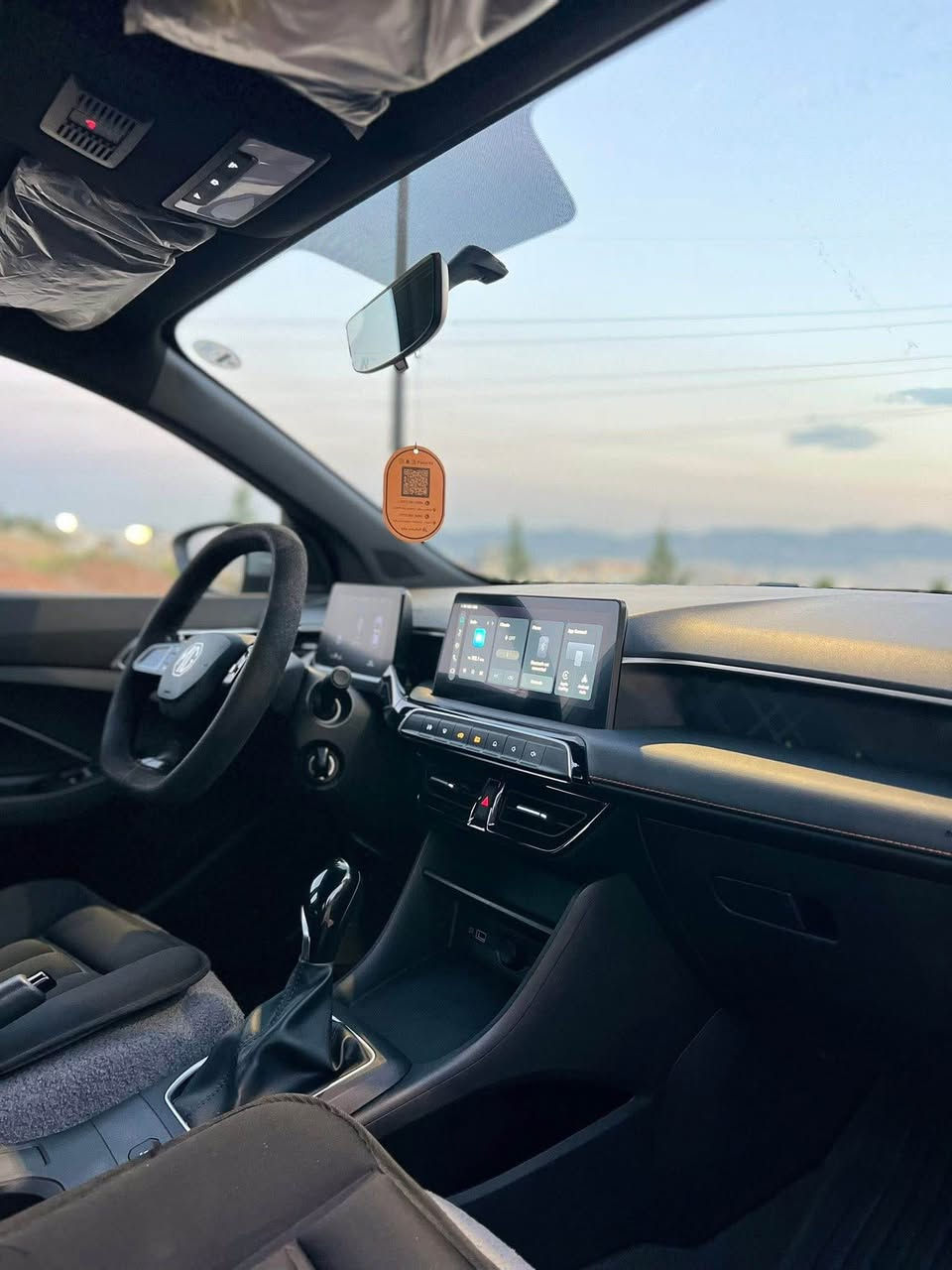 MG3🔥2025🔥زمانی ٦ ساڵ
سیرڤسی بلاش تا ٢ ساڵ یان ٣٠ هەزار کم
بێ بۆیاخ بێ سارد تەنها دووشوختی بچوکی هەیە
ماوەی رۆشتن / ١٠ هەزار کم
مواصفات / ستاندارت
لۆک لەسەر دەقی شەریکە ماوەتەوە
نرخی ١٠٦ گەلا و مجال
***********
*********** السليمانية, العراق
