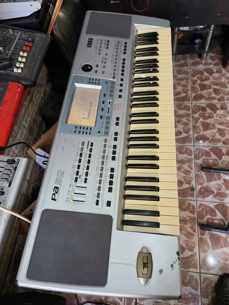 رمضان مبارك عليكم متوفر جميع نوع الاوركنات 
Pa50.
Pa700
Pa3x 64key
A5000
Kronos2 .
***********
0782876593 
#darin music  duhok
