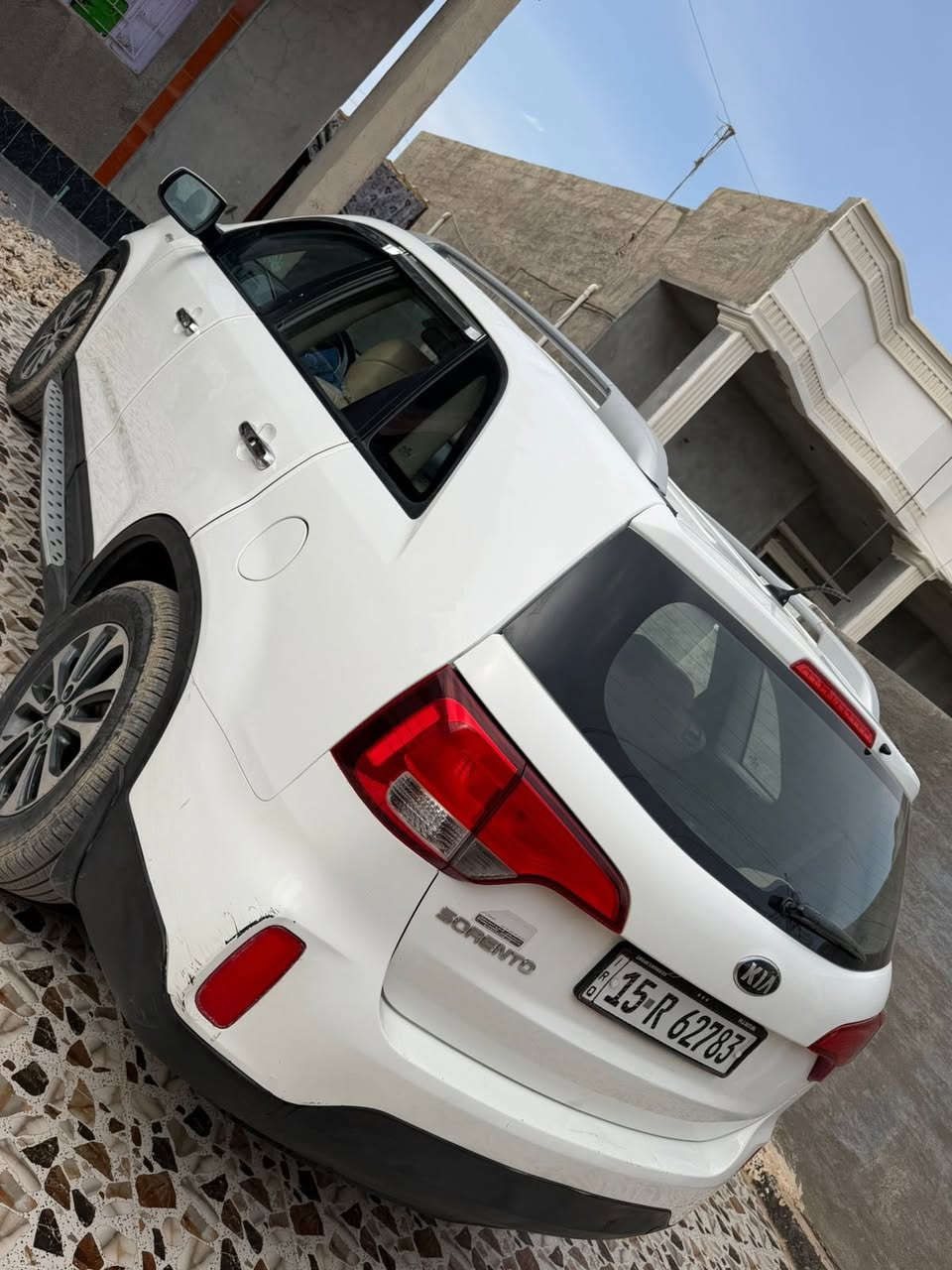 سورنتو موديل ١٤ مكفولة كفالة عامة                   ''وسيارة جديدة بمعنة كلمة محرك 2400 والسعر 155 المكان الرمادي جويبة والي يحب يتواصل ويستفسر ع هذا رقم ‭٠٧٨٠ ٨٨٠ ٢٤٩٤‬وبيكم خير وتتدللون
