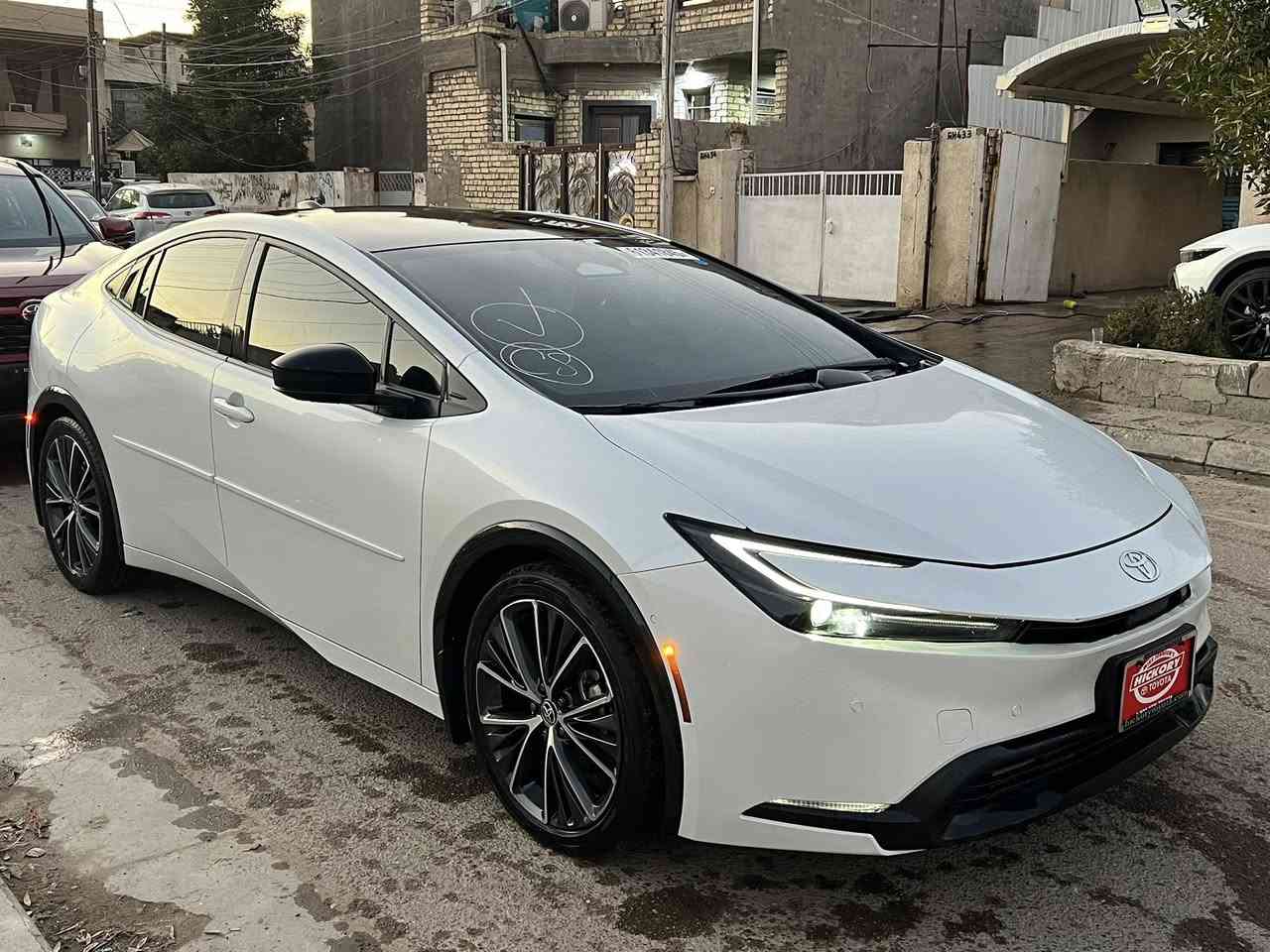 السلام عليكم
بريوس 2024هايبرد 
للبيع ا
ماشية 11  ميل زيرو 
المواصفات lemted فول واحد على واحد
المواصفات :
بانوراما
اوتو بارك
مراية خلفية شاشة
كشنات تدفئه و تبريد 
بصمه تشغيل 
نقطة عمياء  
٥ كامرات محيطيه
فتحة سقف ثنين 
رادار امامي و خلفي 
تحكمات ستيرن 
حساسات اماميه و خلفيه 
كشنات خزن 
كشنات خلفيه تدفئه 
داخل جلد 
لد من الداخل متغير الالوان بلادي 
سياقه ذاتيه 
شاشه جبيره 
 
الضرر:بدون صبغ السياره
صور الضرر مرفقه مع الصور 

مكان السيارة - بغداد  -العامرية

السعر 200$
 
للأتصال 
***********
***********
