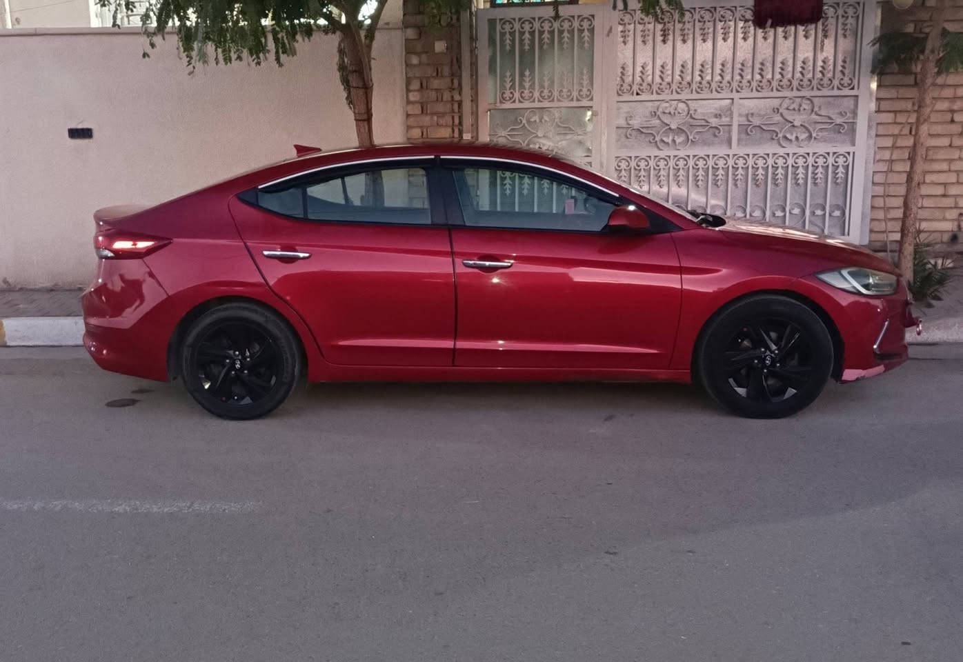 النترا18 وارد امريكي حادث جاملغ او بنيد ليبل واحد محرك 2000دوش لاتنقيص ولا تبخير 
تبريد جديد 

رادارات خلفيه وجانبي تحكم ستيرن شاشة اصليه كامره دواره لايت زنون مكان السيارة بغداد محمودية السعر 118
***********
