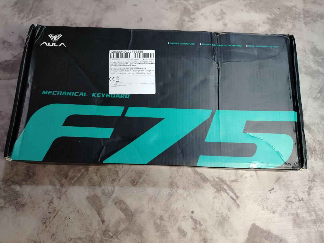 كيبورد :                                        🎱   aula f75
موصفات : 🦈💫
الون : مدرج رمادي
الحالة : جديد    🆕
الربط ( واير. وايرلس. بلوتوث)
بطارية : 4000mAh 🔋 عملاقه توصل أكثر من يوم
السوج : لينير خطي لون تفاحي🍏 صوت طرب 💓
Ful RGP أكثر من 20 مود 🌈
ملحقات : كيبل. دنكل. قالعة 🪛
حجم : 100/75.
عتلة صوت🔊                                 سعر: 50 الف 💸
متوفر توصيل لكل العراق 🚐


**إذا كنت صاحب هذا الإعلان وتريد حذفه لأي سبب، رجاءا أرسل رسالة إلى الدعم الفني**