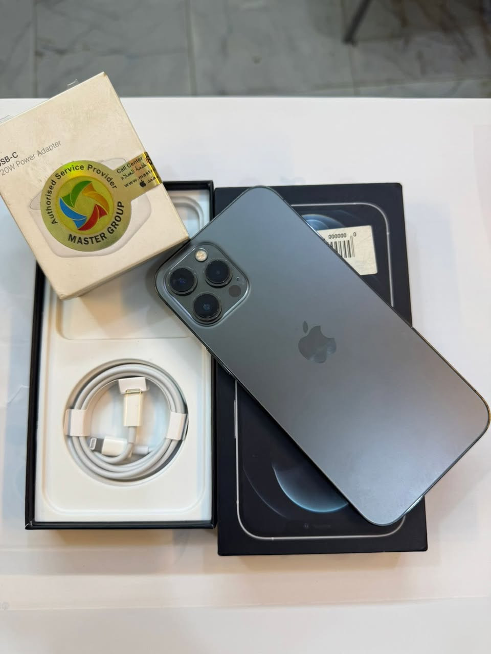 ايفون 12 برو ماكس 256 ذاكرة
بطارية 73‎%‎
نضافة 100‎%‎
كامل ملحقات الاصلية 
شركة ماستر
السعر خاص ***********
العنوان القطاع شارع السوك مجاور عوينات الكرار 
مركز الشمس
