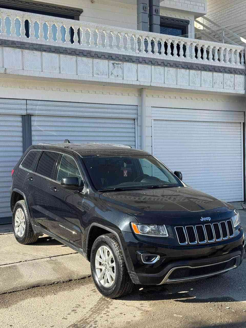 ٢٠١٧براوه
ده بل ئه كسل سي دوكمه
ئيكو گير شه فت كاميره عاسه
شاشه كه وره سه ياره كه بي بوياخه 
به س شوين موسه كه ى بوياخه لوك لوكه
يه ك دينار مه سره فى نيه مالي دوسته
١٢٠هه زار رويشتوه جوار تايه و ويلى لوكى له ژيردايه
***********واتساب
سحر٨٨ بشدار, السليمانية
