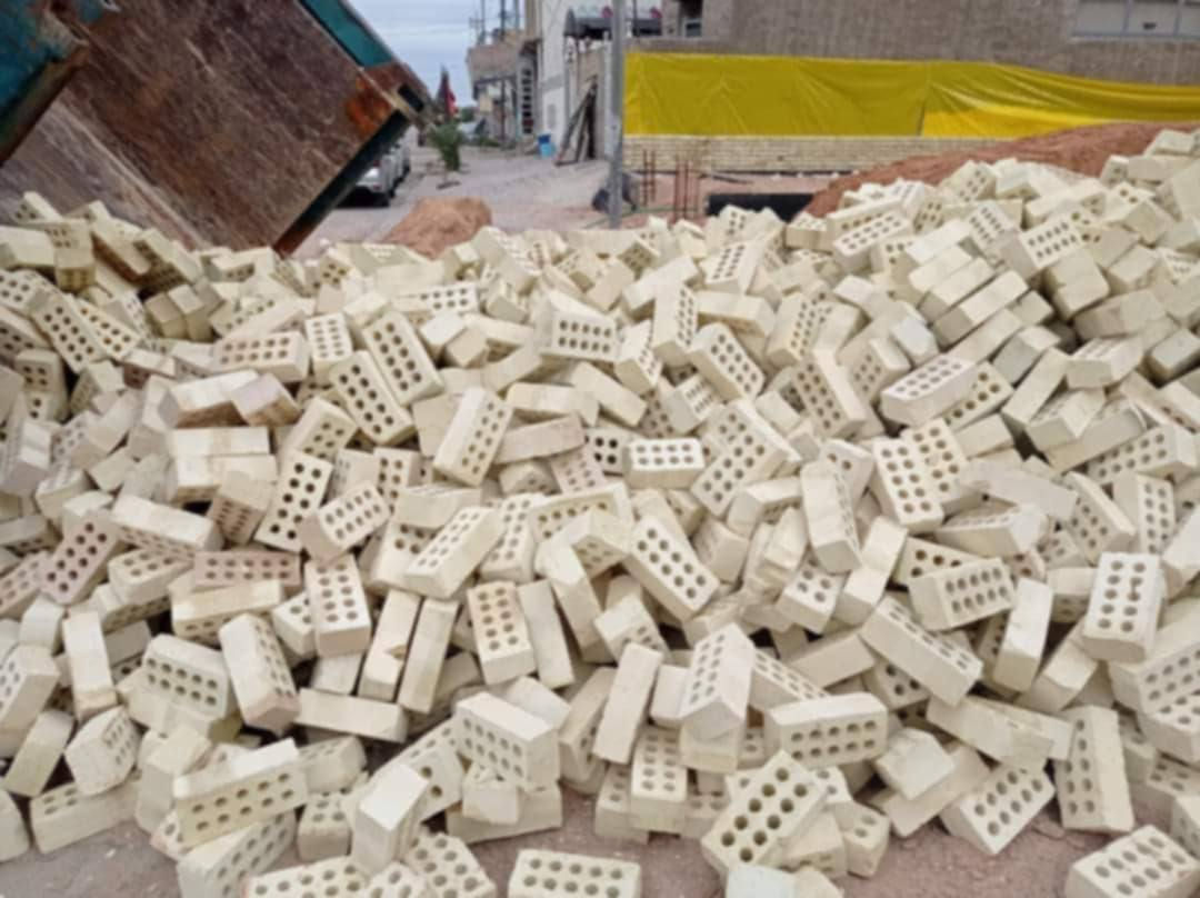 *********** اتصال+واتساب 
*********** اتصال+واتساب
السلام عليكم يتوفر تجهيز طابوق جمهوري معامل النهروان كافه المحافظات بأسعار تنافسيه 
سيصلك الطابوق بل مواصفات 
1 طابوكه قويه وبيضه 
2 خاضعه للفحص المختبري 
3 عدد مضبوط وزياده 
4 ذات اركان وحواف حاده 
5 قالب واحد 
اذا خالفت الشروط يحق لك 
ارجاع المنتج
