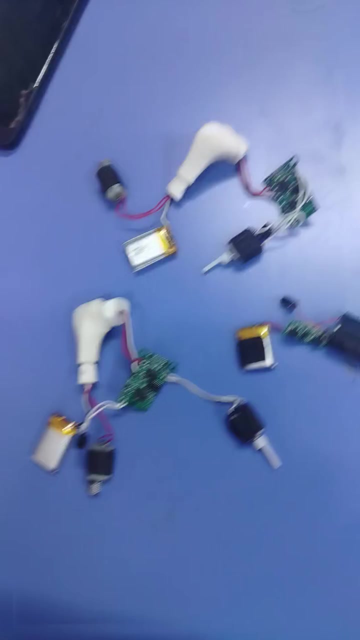 ماطورات وي خرايطهن وبطارياتهن
الي يريدهن اول تم كلهن ب ٣٥ الف بالعافية
موجود توصيل #جميع المحافظات


**إذا كنت صاحب هذا الإعلان وتريد حذفه لأي سبب، رجاءا أرسل رسالة إلى الدعم الفني**