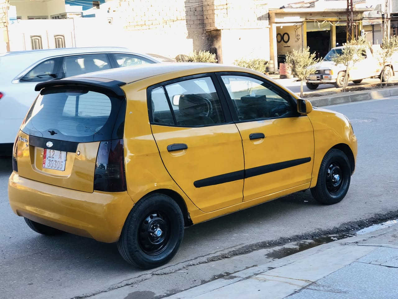 السلام عليكم 
كيا  بيكانتو 🚕 
موديل 2007💯
رقم نينوى مستره ‏دولي  هزة جديد ￼￼￼🙋 
شرعيها بلموصل ✋ 
شرط  والتحويل 🙋 
تبريد تتفيه شغال 
هيئه ‏غرامة ￼ ‏صفار￼￼￼
 كاربون بانزين بي
محرك 14 سعر 48بي مجال 
رقمي ***********.  ***********
