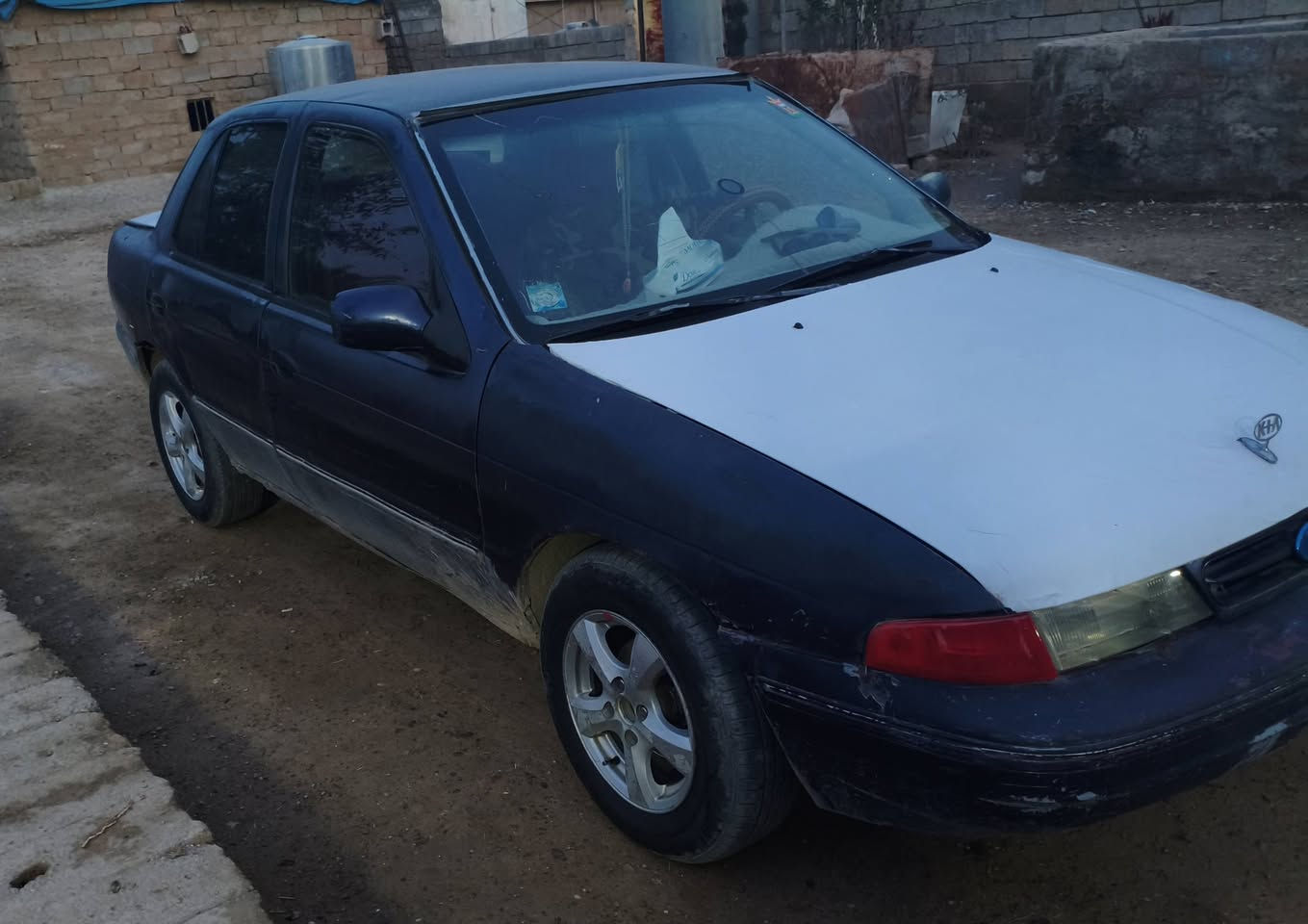 السلام عليكم
للبيع كيا سيفا موديل 94 گير محرك شرط 
رقم الماني سنويه لل 28 حته تسقط مشروع واطني 
تخم تاير جديد متواجد ع خاص 
للاتصال ***********
