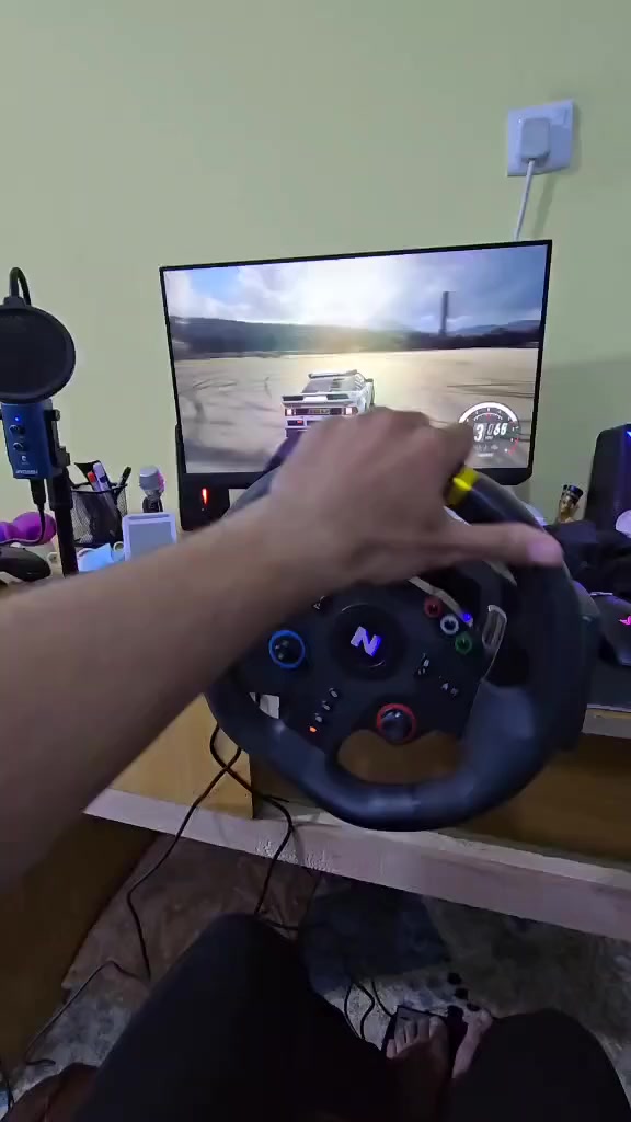 دركسون Nitho Drive Pro للبيع 
270 درجه ، ينربط بلي + pc 
مصارلي هواي من اخذته بعده جديد 
بسعر 30 الف مستعجل علبيعته 
مكاني ناصريه مركز 
***********
