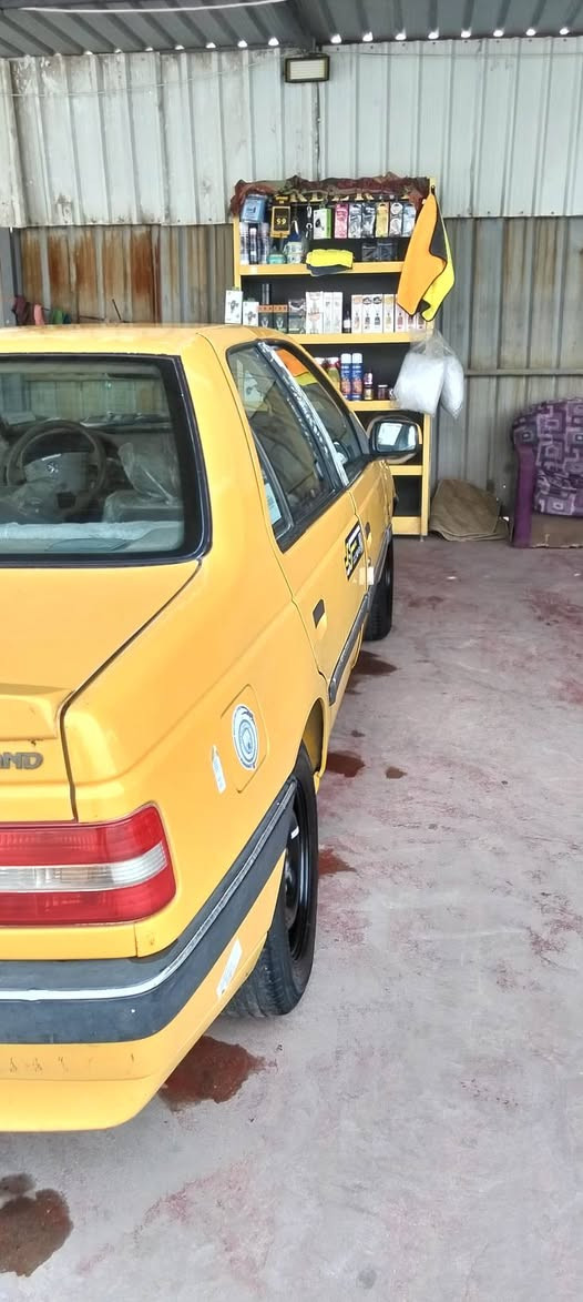 سلام عليكم بيجو اكد مديل 16 رقم انكليزي دشبول عالي سياره حلوه سعر 42 وبيها مجال مكان جسر ديالى  الهاتف ***********
