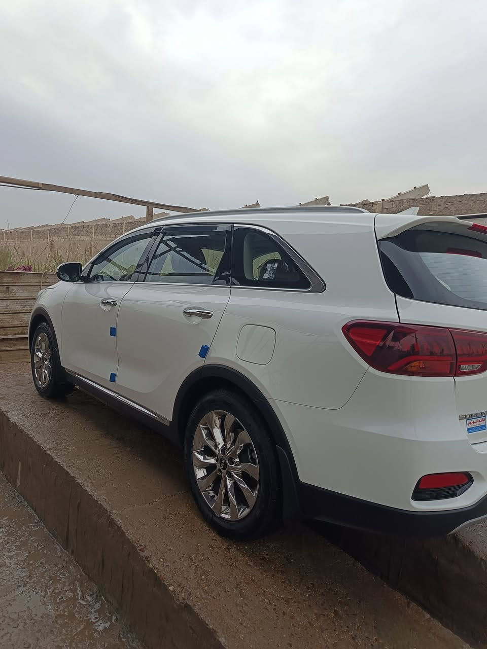 كيا سورنتو للبيع اومراوس حسب قناعه موديل 2020مكينه ٦سلندر سياره فول سايد برك برجل تبريد ثلج مكينه صدركله جديد ماشيه 72السعر 285 وبيهه مجال بسيط مكان ابوغريب مبايل ***********
